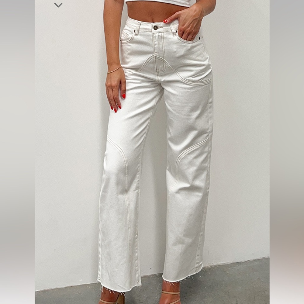 White/cream slouch jeans